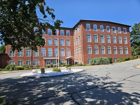 45 Main St #103, Plainfield, CT 06374