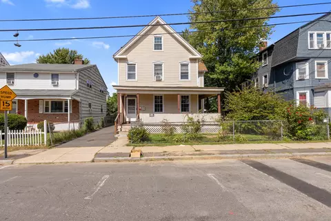 56 Glendale Ave, Hartford, CT 06106