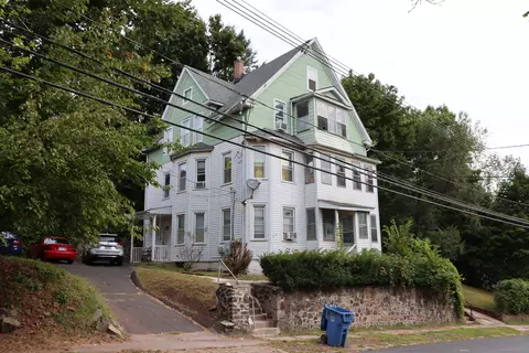 128 Pleasant St, New Britain, CT 06051
