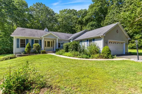 23 Brook Rd, East Lyme, CT 06357