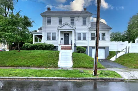 201 Grandview Ter, Hartford, CT 06114