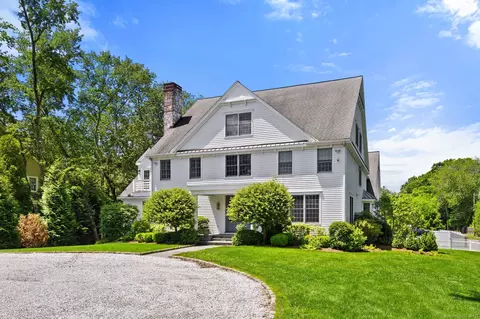 1 Sleepy Hollow Rd, Westport, CT 06880