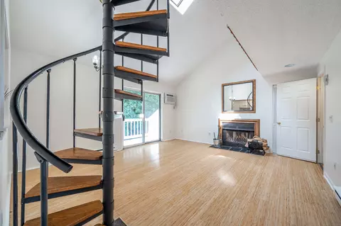 151 Shelter Rock Rd #48, Danbury, CT 06810