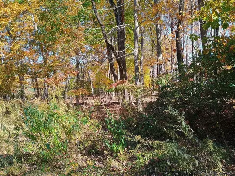 70 Stearns St, Killingly, CT 06239