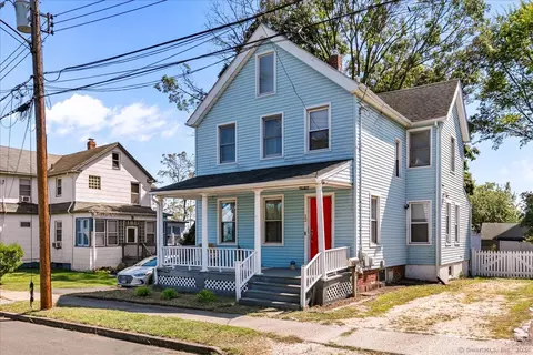 12 Noble St, West Haven, CT 06516