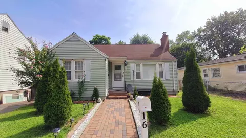 16 Humphrey St, Hartford, CT 06106