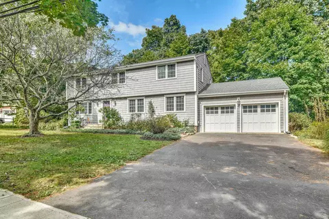 180 Farm Rd, New Canaan, CT 06840
