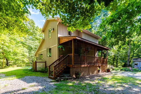 138 Brook Rd, Scotland, CT 06264