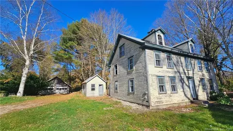116 Fellows Rd, Montville, CT 06370