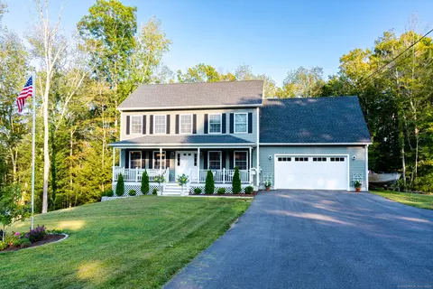 18 Branch Hill Rd, Preston, CT 06365