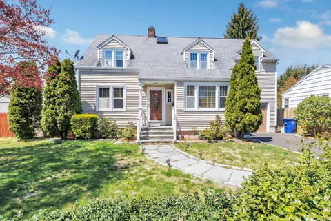 214 Vincellette St, Bridgeport, CT 06606