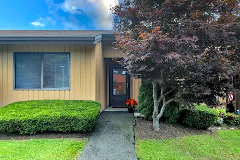 414 Asbury Rdg #414, Shelton, CT 06484