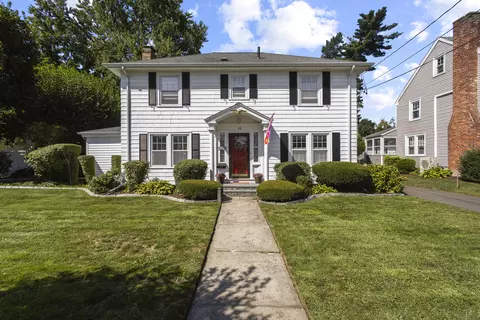 35 Lakeview Ave, New Britain, CT 06052