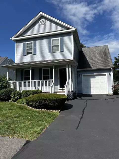 1 Hickory Ct #1, Wallingford, CT 06492