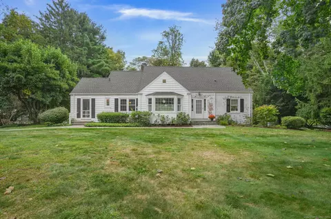 36 Janes Ln, Stamford, CT 06903