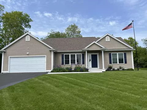 39 Barber Farm Rd, Lisbon, CT 06351