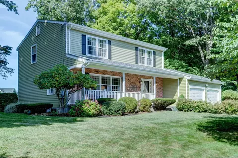89 Rockwood Dr, Southington, CT 06489