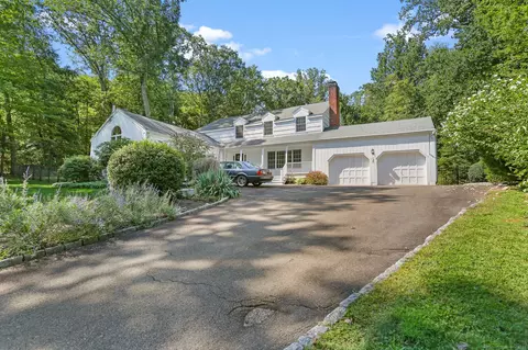 178 Davis Hill Rd, Weston, CT 06883