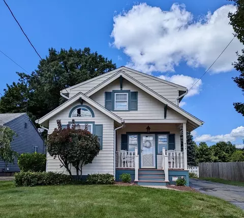 417 Foxon Rd, East Haven, CT 06513