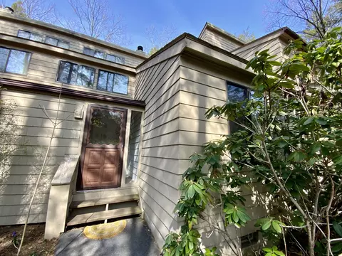 106 Woodside Cir, Torrington, CT 06790