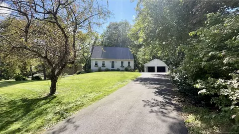 83 Shagbark Rd, Glastonbury, CT 06033