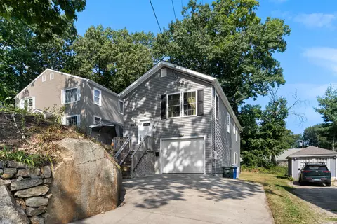 206 Jewett Ave, Bridgeport, CT 06606