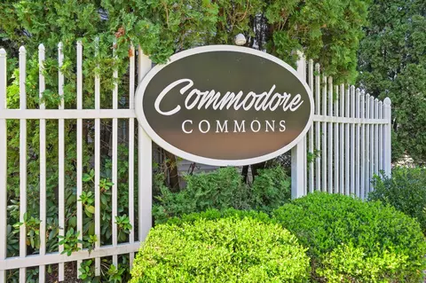 49 Commodore Cmns #49, Derby, CT 06418