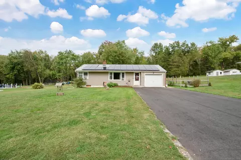 48 Jennings Ln, Windham, CT 06280
