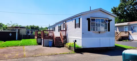 21 Yalesville Sq, Wallingford, CT 06492
