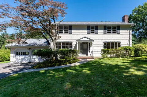 141 Woodbine Rd, Stamford, CT 06903