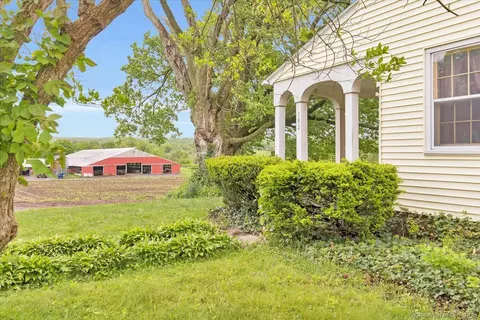 148 Wallingford Rd, Durham, CT 06422