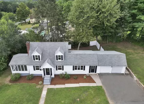 15 Manning Rd, Windsor Locks, CT 06096