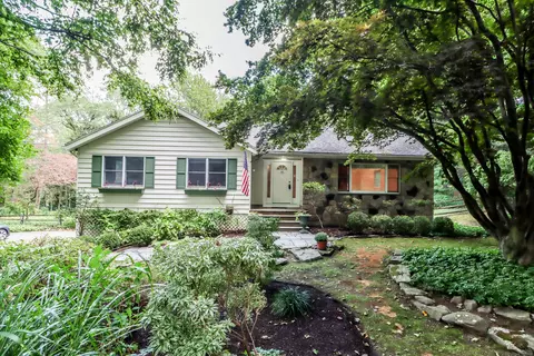 92 Old Washington Rd, Ridgefield, CT 06877
