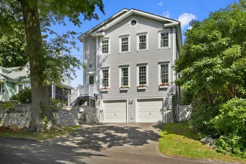 112 Soundview Ave, Fairfield, CT 06825