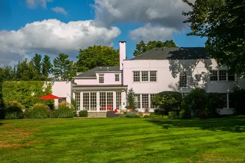 46 Deer Hill Ave, Danbury, CT 06810