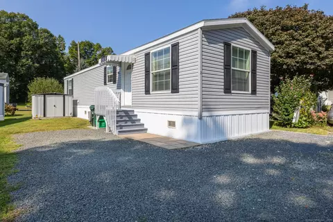 160 Mount Pleasant Rd #2A, Newtown, CT 06470