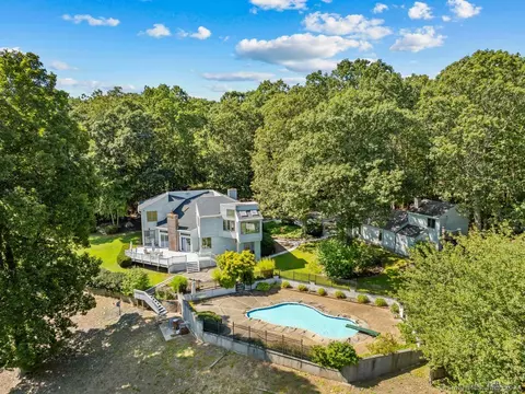 136 Cockle Hill Rd, Salem, CT 06420