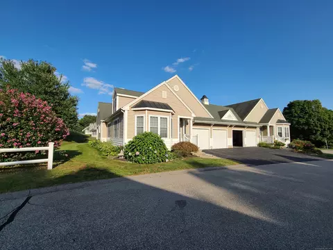 25 Lantern Ln #25, Vernon, CT 06066