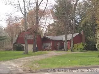 5 Maple Ave, Bloomfield, CT 06002