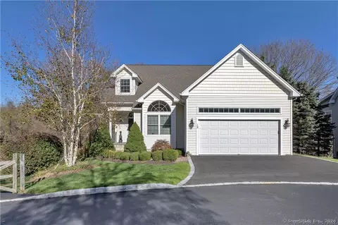 12 Rushbrooke Ln #12, Shelton, CT 06484