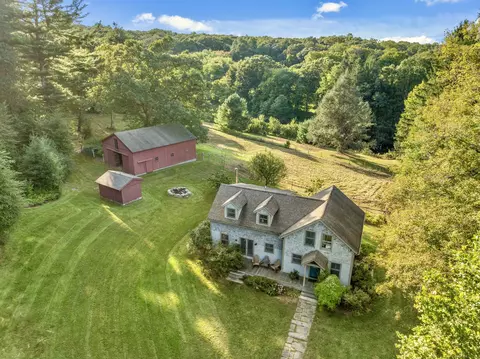 59 Brush Hill Rd, Lyme, CT 06371