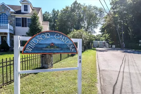 5 Woodside Ave #B23, Danbury, CT 06810