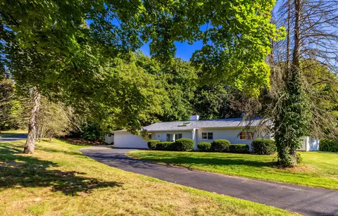 281 Spring St, Cheshire, CT 06410