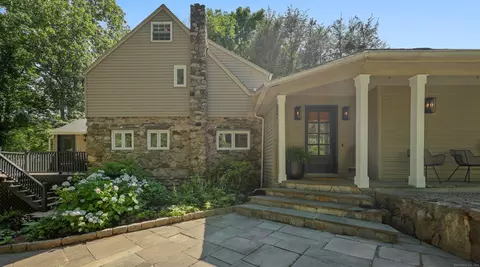 34 Silent Grv, Westport, CT 06880
