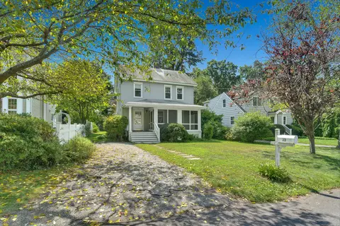 23 Casement St, Darien, CT 06820