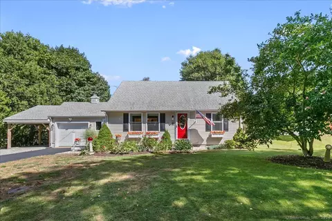 81 Lawler Ln, Norwich, CT 06360