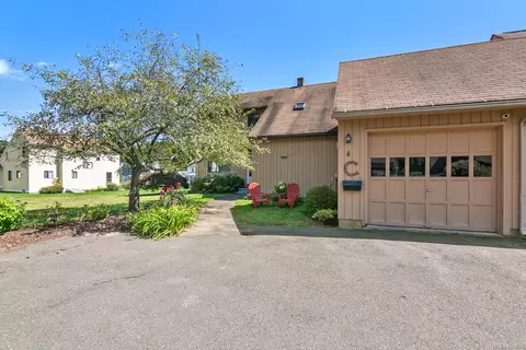 4 Hazel Ct, Simsbury, CT 06070