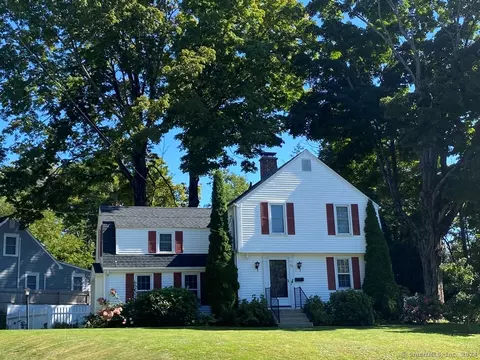 116 N Chapel St, Torrington, CT 06790