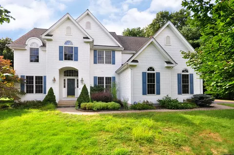 138 Trumbull Ln, South Windsor, CT 06074