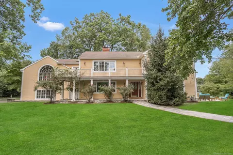 19 Morningside Dr, Greenwich, CT 06830
